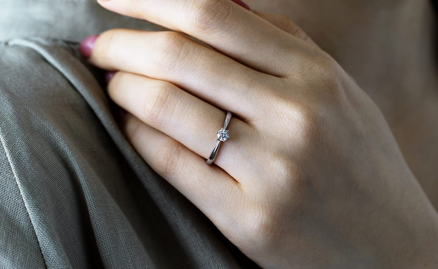 婚約指輪　ダイヤモンド　0.2カラット　VS-2
