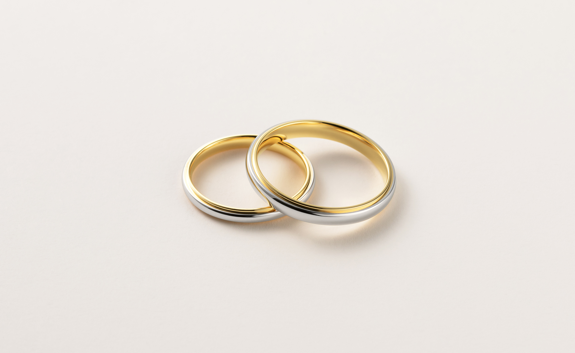 結婚指輪の相場は二人で約26万円！年代別の平均や価格を抑える方法も